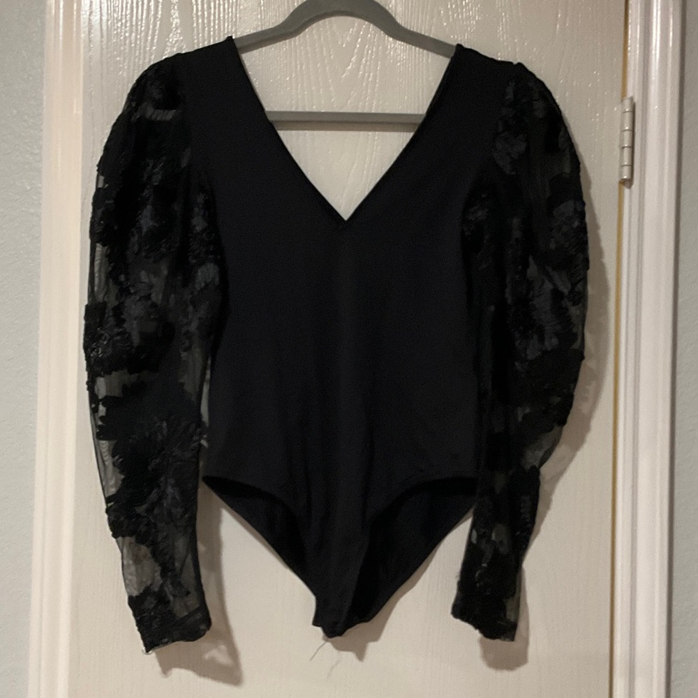 Zara Black Sheer Lace Sleeve Bodysuit